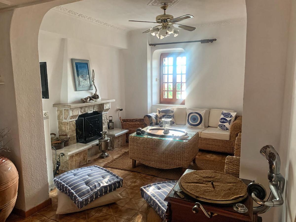Apartment Archontikon 1800 *